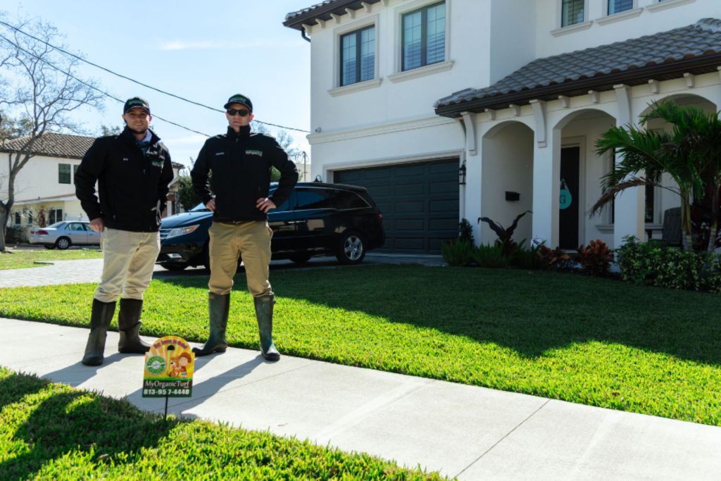 team of commercial pest control employees of My Organic Turf